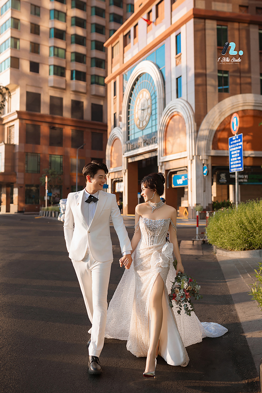 Chụp ảnh cưới trọn gói tại Studio 1 Nhà với concept nhẹ nhàng, tinh tế và đồng bộ từ trang phục đến makeup