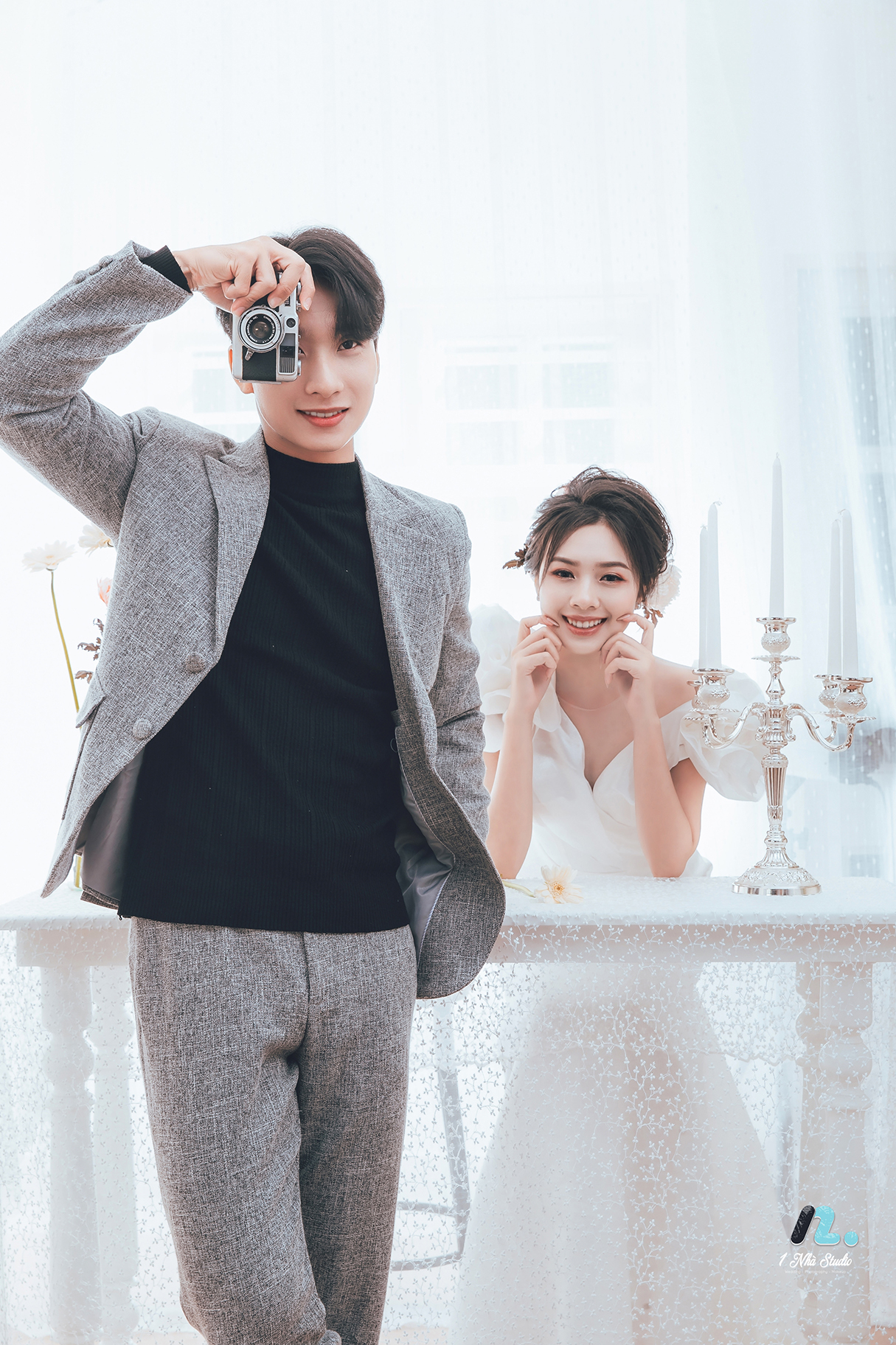 Váy cưới chữ A nhẹ nhàng thanh thoát cho cô dâu studio